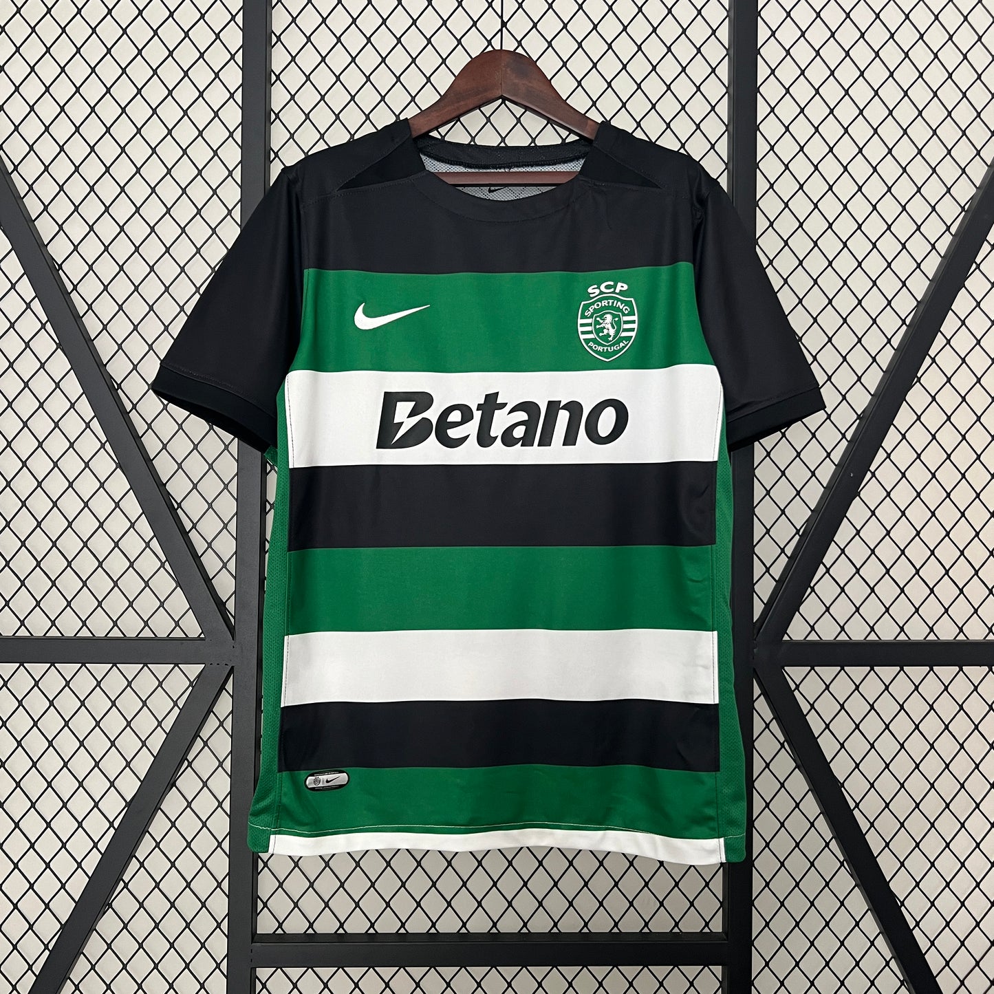 Sporting Home Kit 24/25